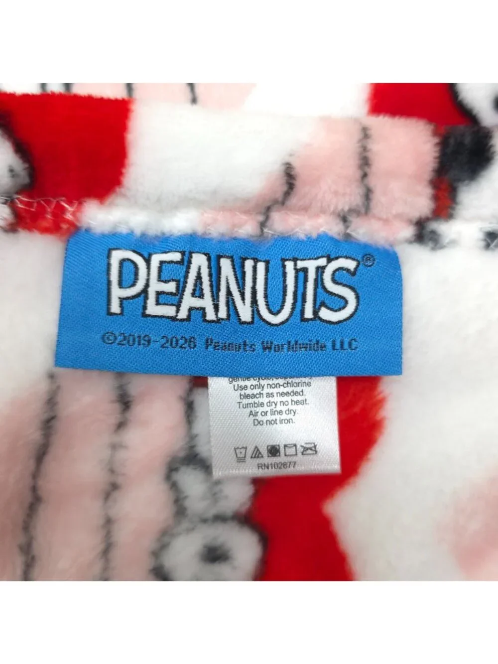 Peanuts Snoopy Heart Pattern Pet Plush Throw Blanket Extra Long 60x70 Berkshire